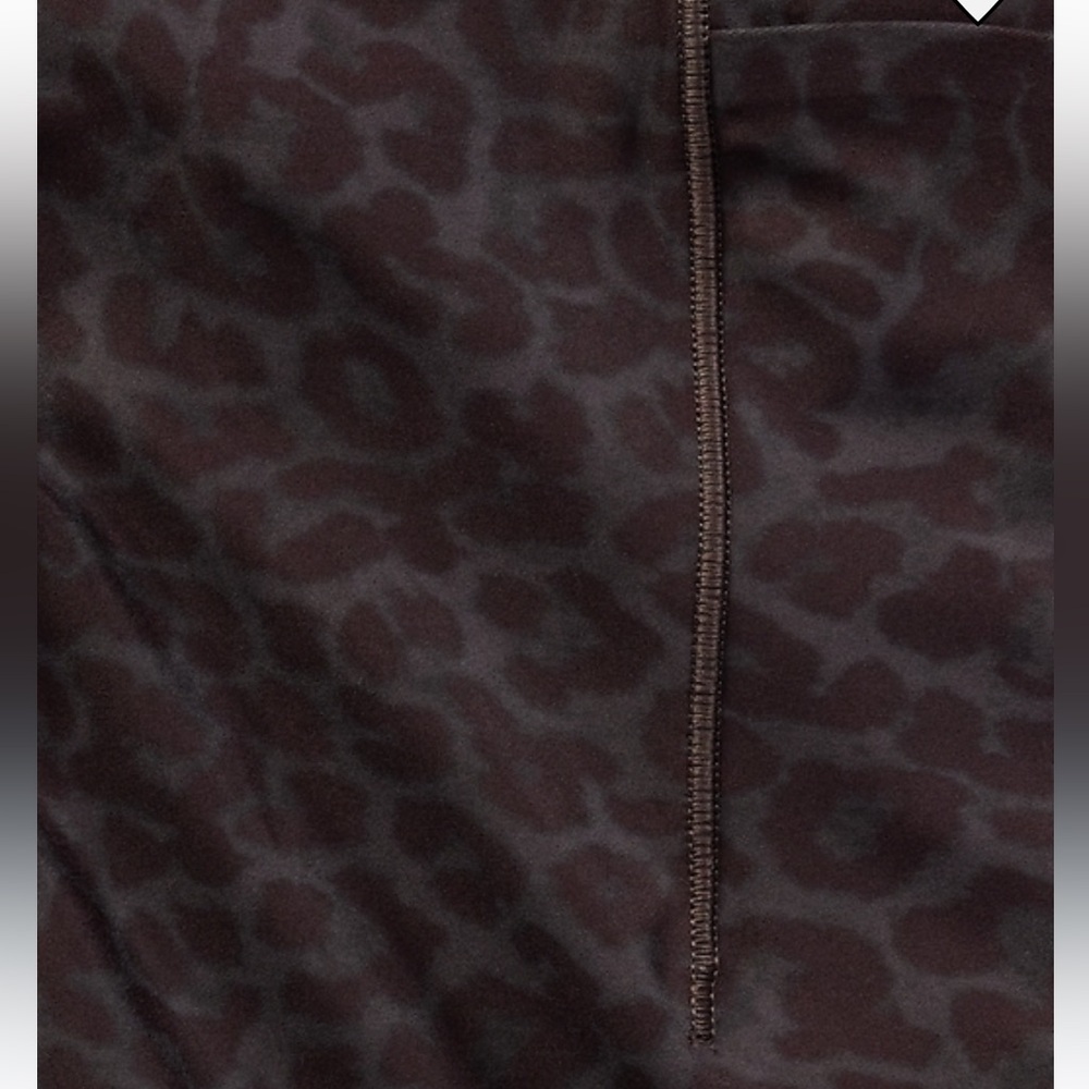 Athleta Salutation Stash Pocket II 7/8 Black Leopard, Small, ltd ed color EUC
